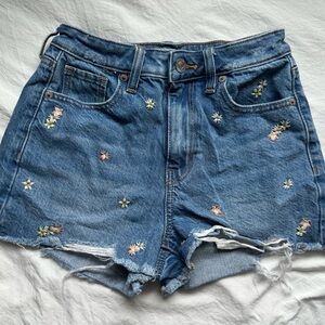 American Eagle Outfitters Women's Blue Jean Shorts With Flower Embroidery